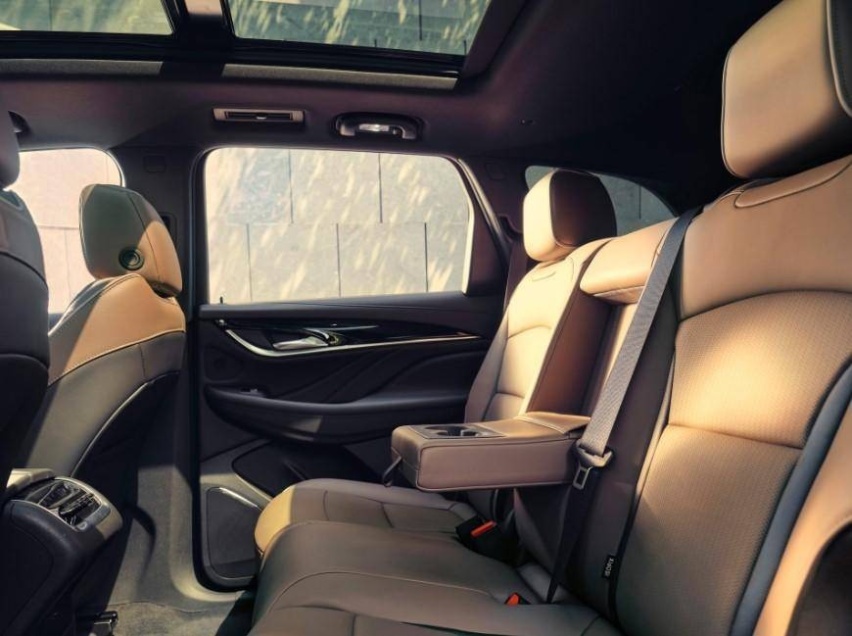 三十万可以挑选的SUV(三)：别克昂科旗，豪华体验！