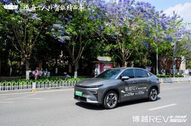 吉利博越REV新一代长续航增程SUV昆明站上市暨首批车主交付派对