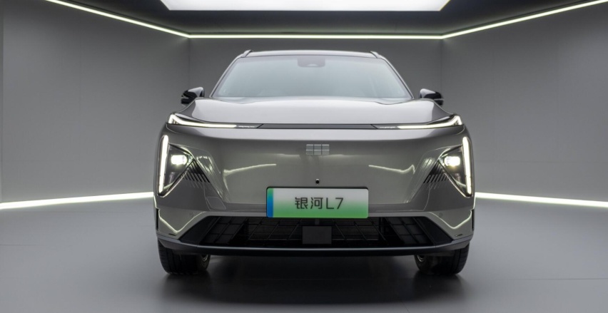 新一代电混SUV，综合续航1370km，吉利银河L7实力如何？
