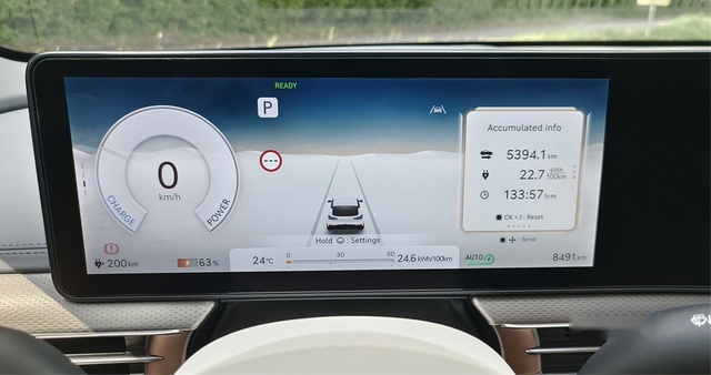 国内首发评测捷尼赛思GV60：求解电动车时代Modern Luxury