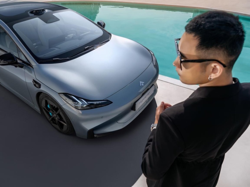 Hyper GT，王牌纯电车型助你年少有为