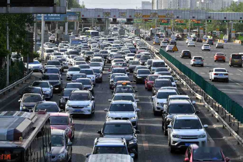 让通勤族不怕费油：哈弗H6新能源DHT-PHEV（插混）上市