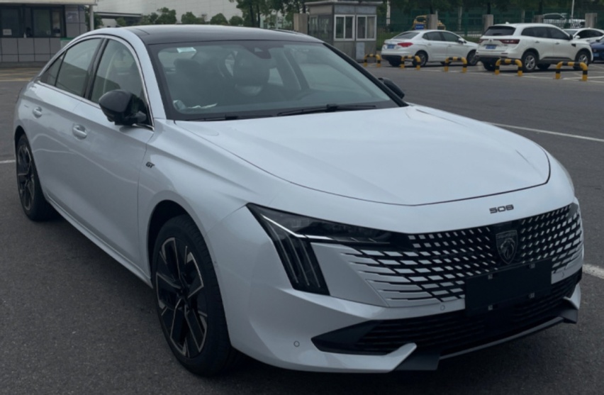 全新标致508L实车曝光，但现款直降4.8万，买吗？