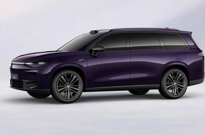 2.0T+大6座+中型SUV，吉利又上新了，15万元出头值么？