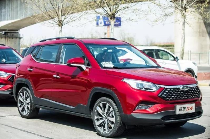8万能买台啥样的SUV？T动力、CVT变速箱、智能安全它都有
