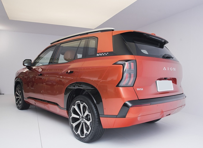 广汽埃安全新紧凑型SUV——第二代AION V即将上市，能否逆袭市场？
