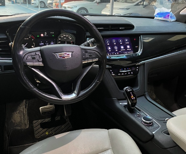 厚道2.0T混动SUV！50万实力降到29万，独立6座