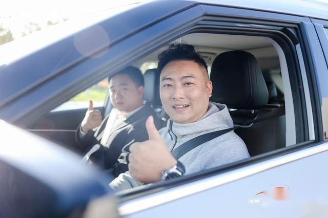 劈弯挑战，无弯不“酷”！SUV卷王影酷南京上市