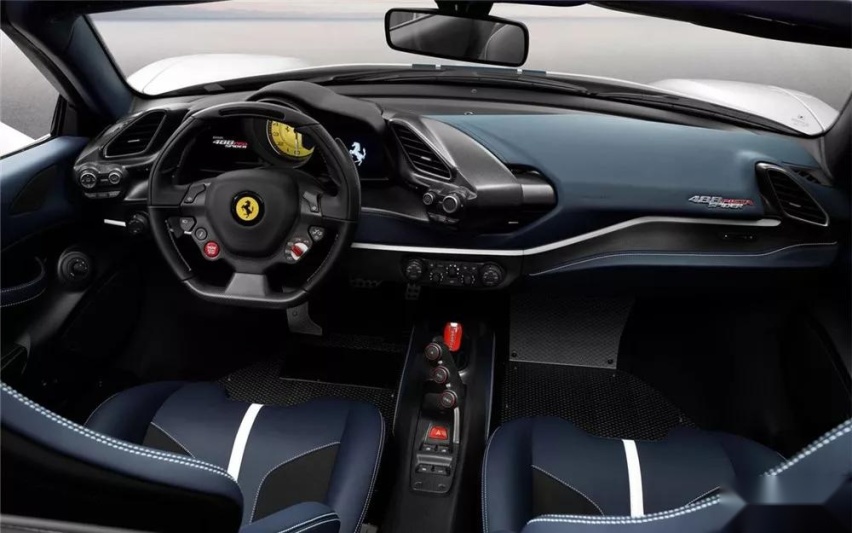 法拉利488 Pista Spider：敞篷也能跑得快