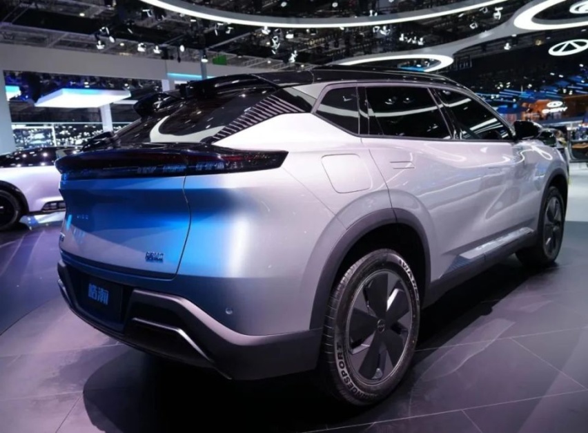 2023上海车展：东风风神皓瀚PHEV