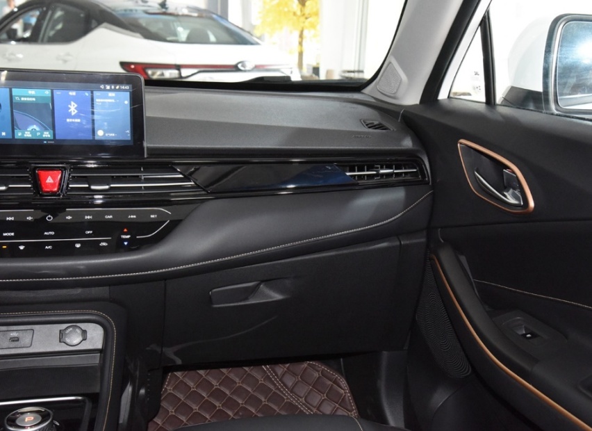 14万的纯电小型SUV，瞄准家用市场，续航仅420公里