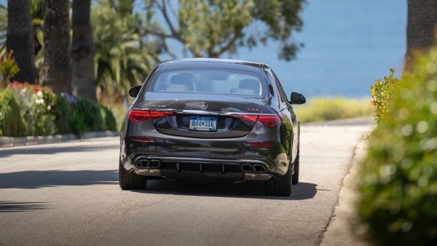 2024款 奔驰AMG S 63  灵感来自F1赛车