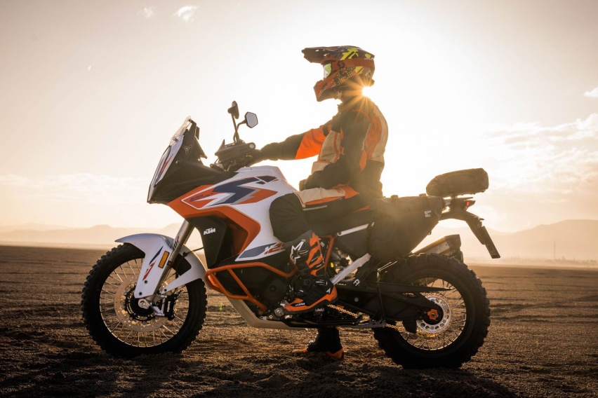 2023 ktm 1290 super adventure r 小改款海外亮相ktm在2021年時才