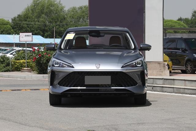 售价6.89万起，全新荣威i5正式上市！产品力如何？