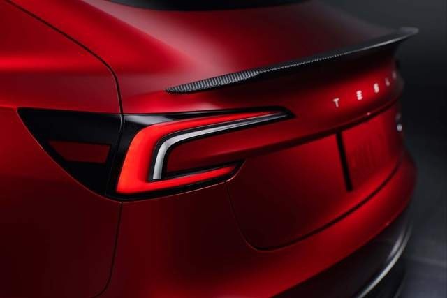 Model 3高性能版33.59万元开启预售，全系高性能版车型已就位