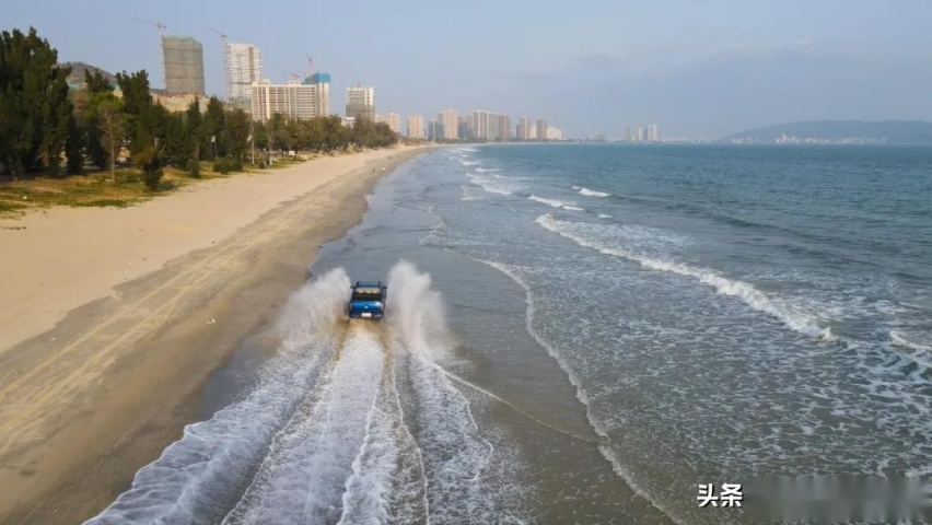 鹏城试驾长城炮全球版,时尚大皮卡回头率百分百