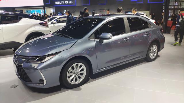 上海车展:一汽丰田卡罗拉双擎实车