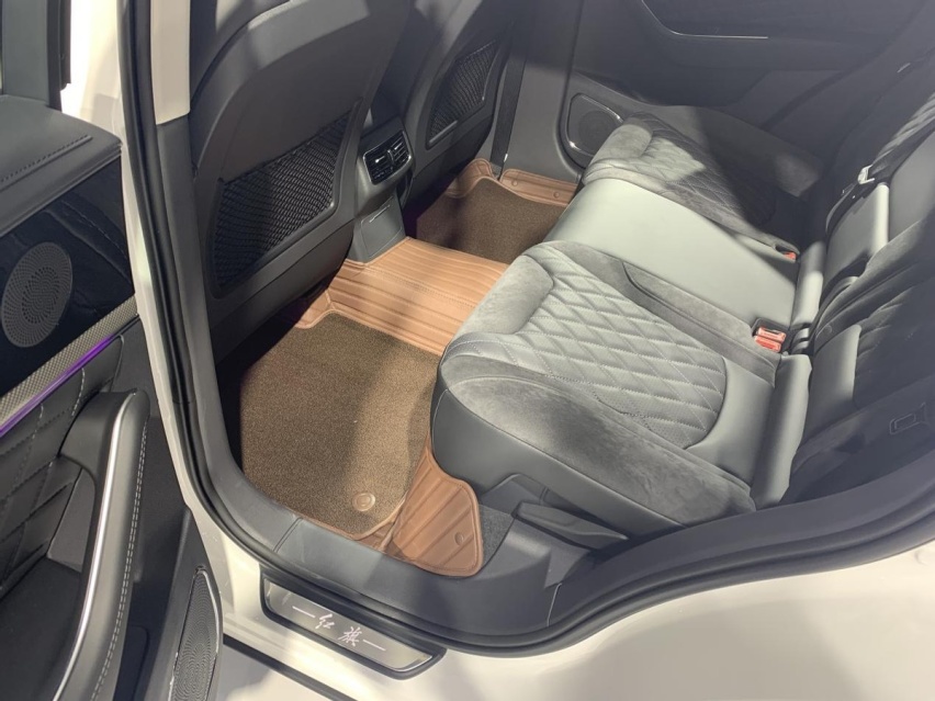 红旗品牌首款SUV，红旗HS5不是靠情怀，还有“硬实力”