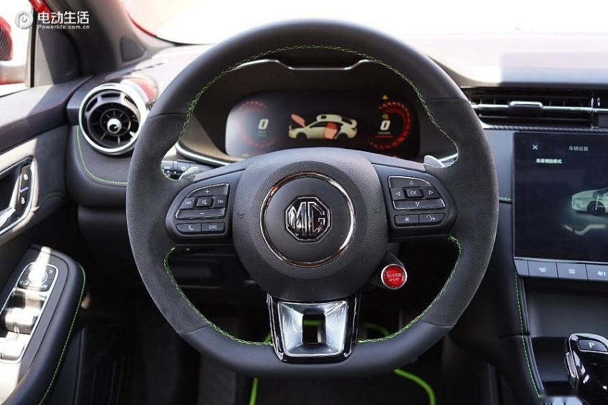 MG6 XPOWER赛道试驾！官方改装套件效果出众