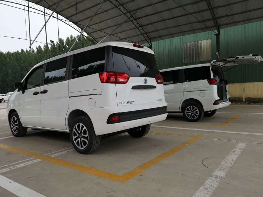 深圳电动商务车,帅客货运车,中型面包车,4.2米货车新能源