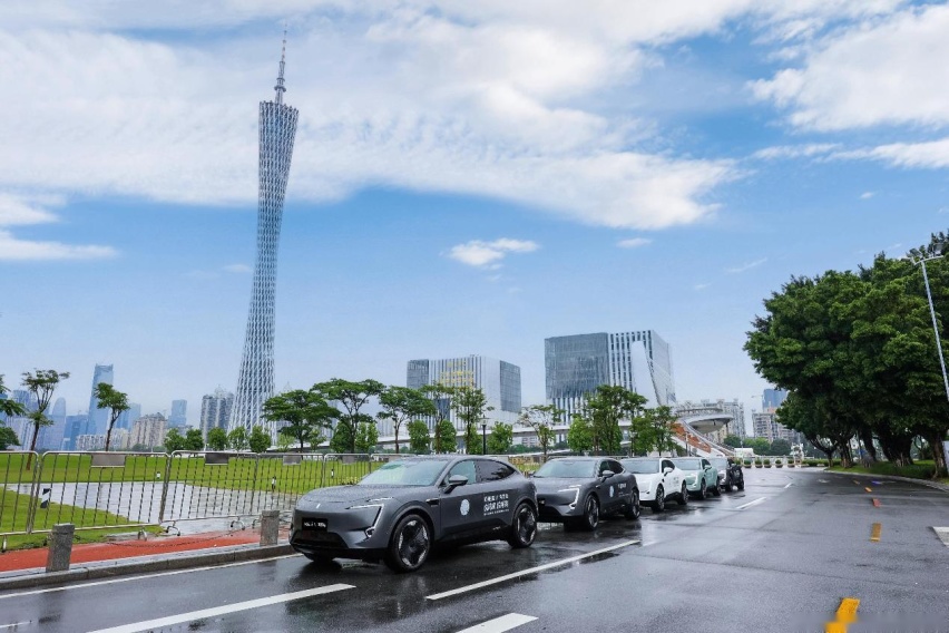 28万交个朋友？阿维塔11鸿蒙版上市即交付