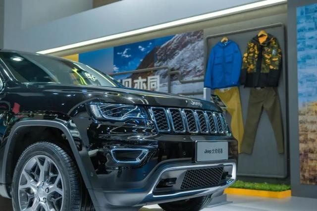 Jeep大切诺基携手Timberland，车辙与脚印重合重新注解“探索”