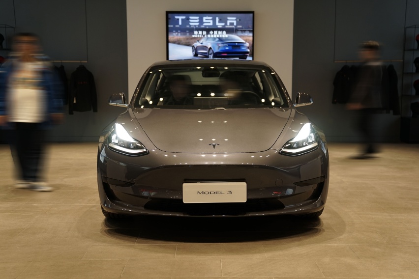 从上市时隔一年多，特斯拉Model 3依旧值得我们选择吗？