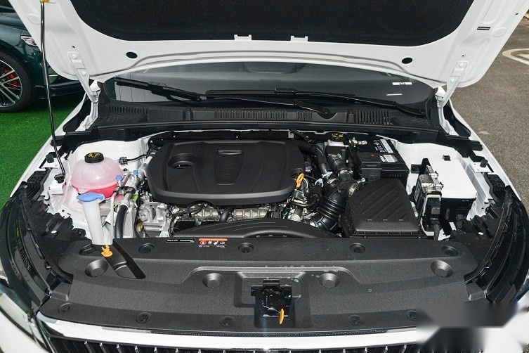 7万级轿车！累计销量破380万辆！吉利帝豪怎么做到的？