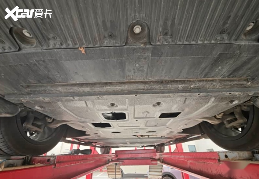华境S和风云T11对比：20万级六座车，谁更适合多人口家庭？