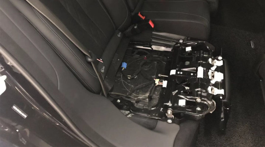豪华车必备，奔驰S320 S350加装后排电动腿托，脚托案例