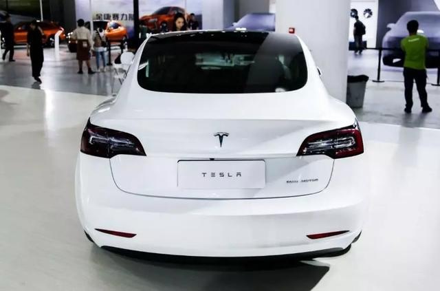 看极星2与Model 3隔空对弈 体会极星生而为王的野心
