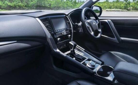硬气不输普拉多 3.0L V6+8AT 超选四驱+大梁 30