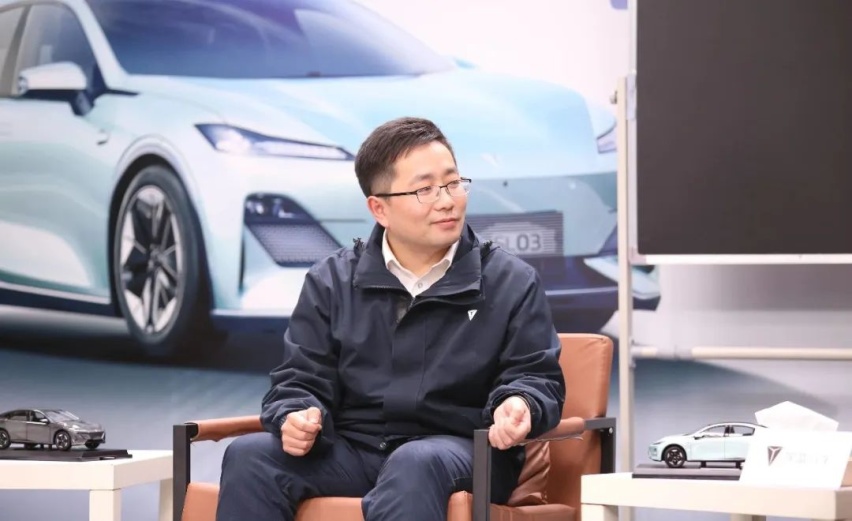 王孝飞站台深蓝S7上市，邓承浩正名的机会来了?