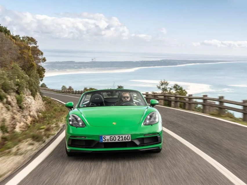 4.0L自吸+6挡手动，外媒抢先测718 GTS，评价是..