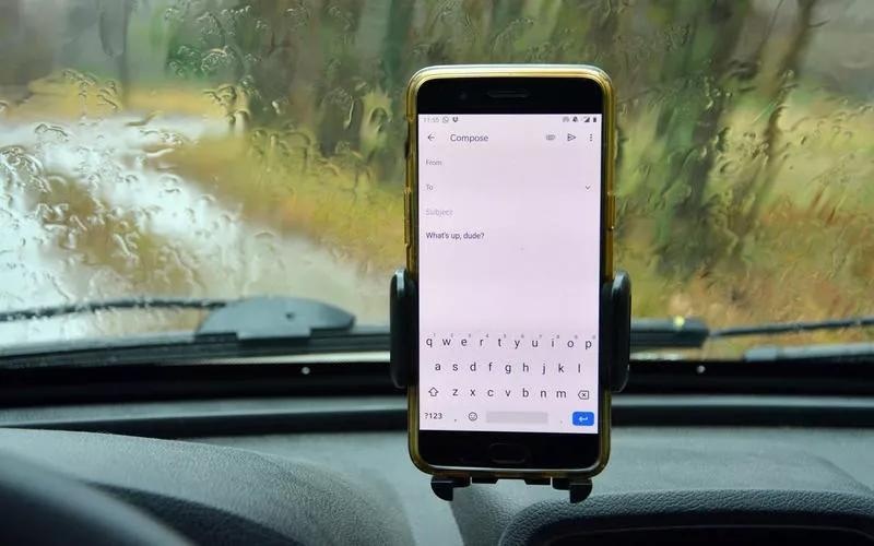 算命先生说可以活到99岁，于是就在车上任意妄为…