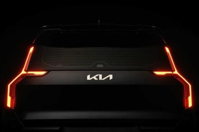 起亚旗舰纯电SUV！3月中旬亮相，EV9量产版预告片发布