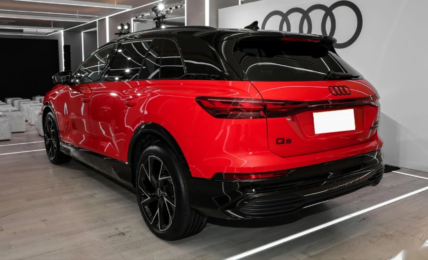 奥迪中的“价格屠夫”！中大型豪华SUV，Q7同款却便宜27万多