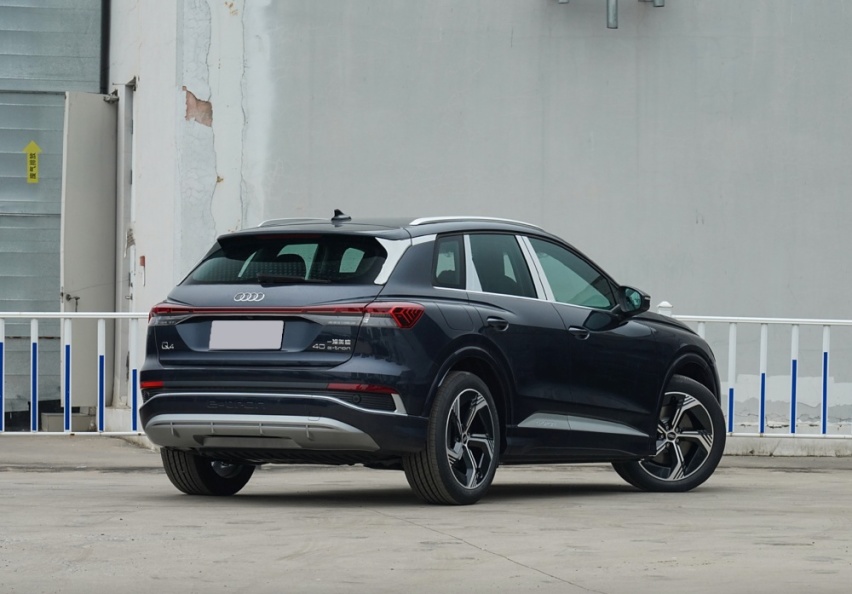 一场实力的较量奥迪Q4 e-tron VS 宝马iX3