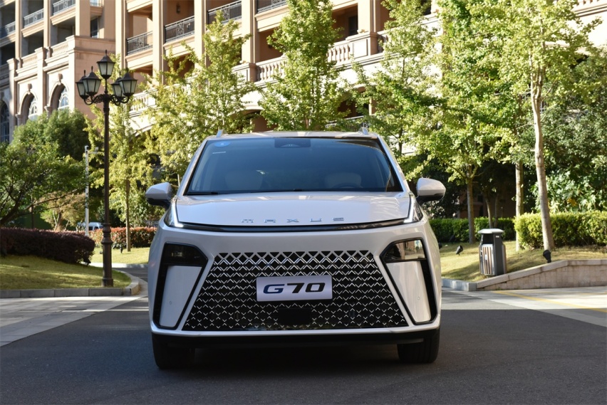 15万级家用MPV优选！2.0T加9AT 家庭出游就选它！
