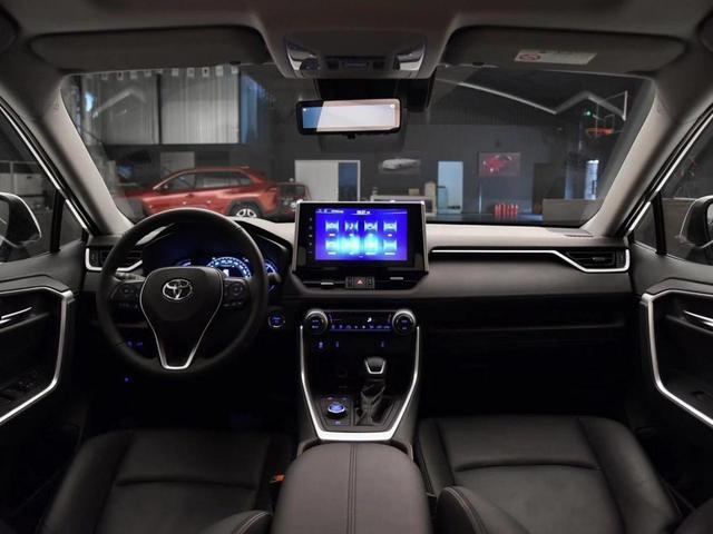 我敢打包票：全新RAV4荣放，绝对对得起你的等待