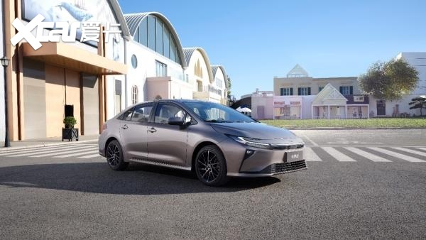 售价9.9万元起，全新智混卡罗拉焕新上市