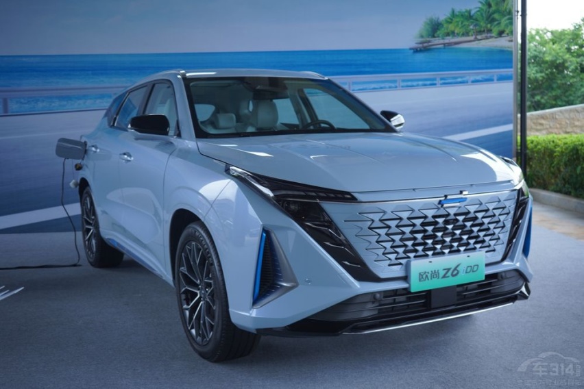新老混动SUV 欧尚Z6 iDD对比宋Pro DM-i
