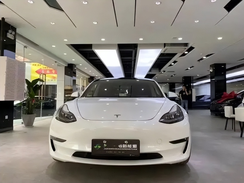 新能源车降价 二手车10天降价2万 车商已经不敢入手