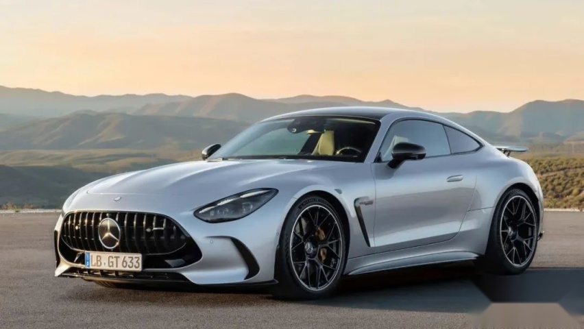 新车｜全新梅赛德斯-AMG GT、揽胜SV Carmel Edition等，2023圆石滩车展豪车云集