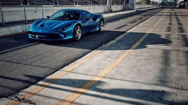 赛道试驾全新法拉利F8 Tributo