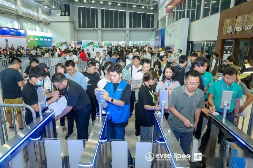 中国光储充发展风向标 | 2023上海国际光储充产业展览会今日开幕！