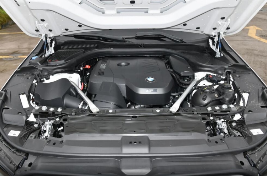 宝马530Li xDrive上市了！售价50.59万元，新增xDriv