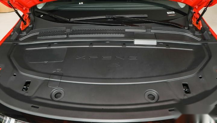 小鹏G6对比别克E4，谁才是20万级最强纯电轿跑SUV？