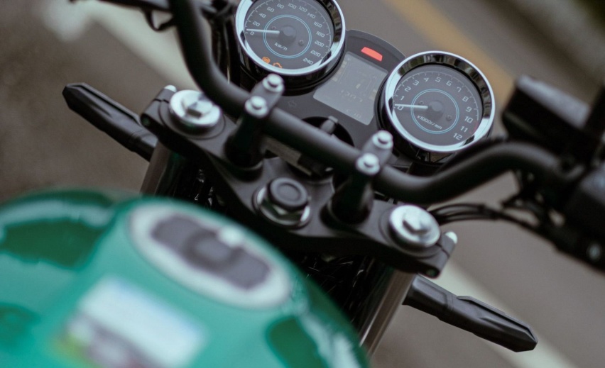轻盈好上手的复古车，2022川崎Z650RS