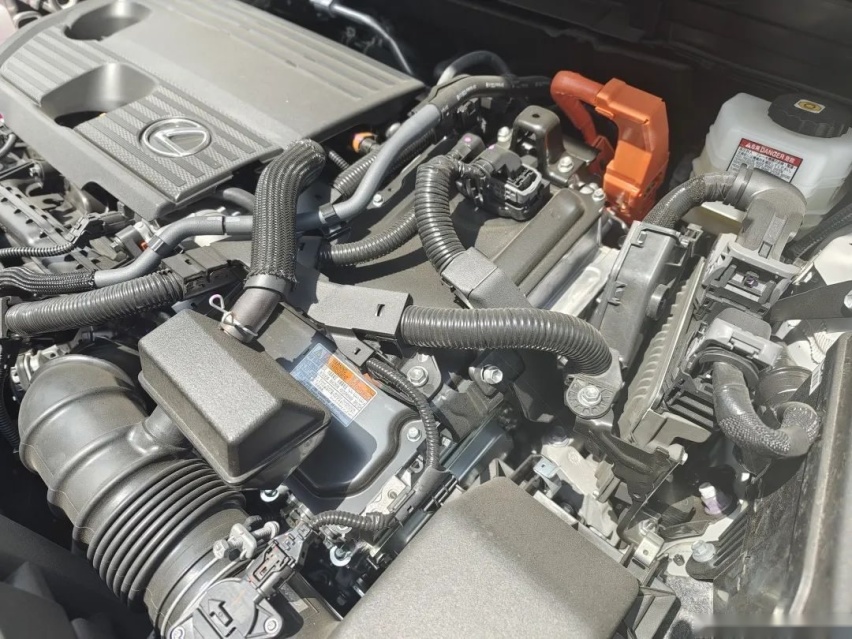 雷克萨斯NX 400h+：50万不买奔驰宝马的玄学